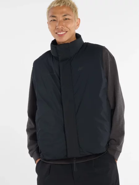 Пуховый жилет New Balance черный
