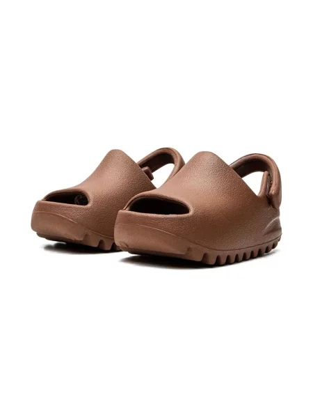 Sandały dziecięce Adidas Yeezy brązowe