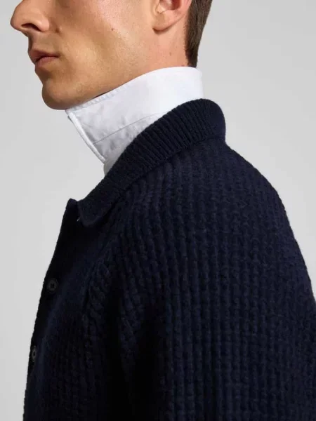 Sweter z imitacji dzianiny z kołnierzykiem polo Closed granatowa