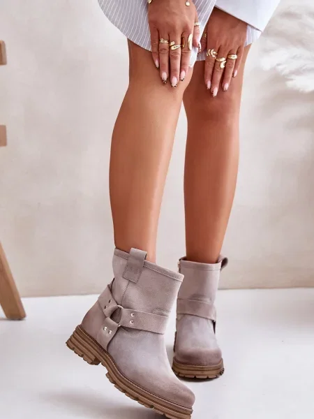 Велурени боти до глезена Boto без ток кафяво