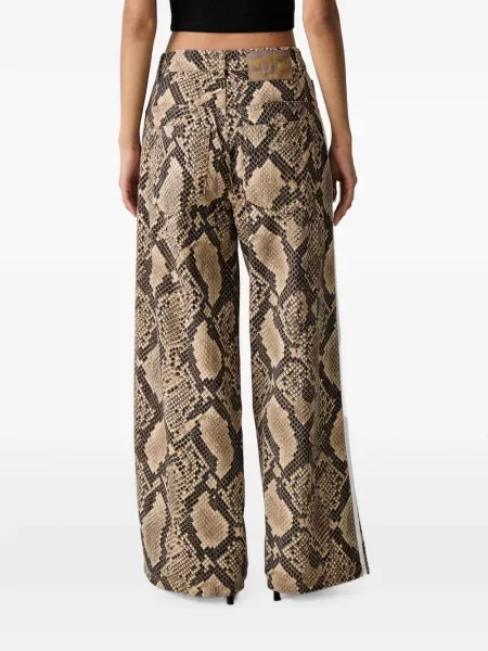Pantaloni Adidas cu imagine cu model piele de șarpe