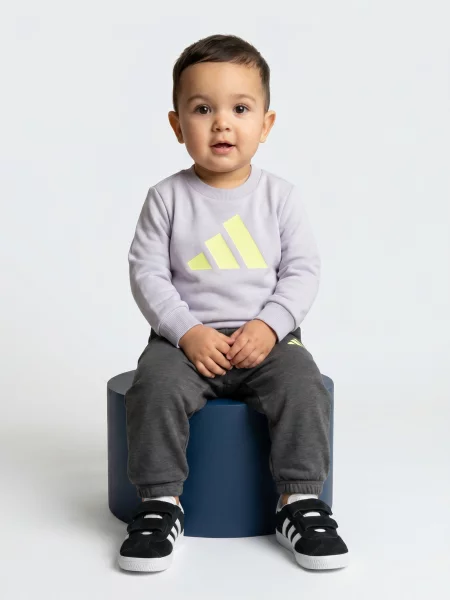 Jogger nohavice Adidas sivá
