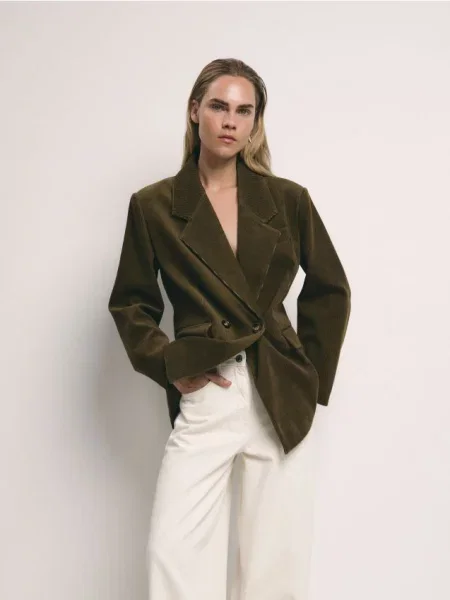 Reserved Двобортний вельветовий блейзер світло-оливковий 