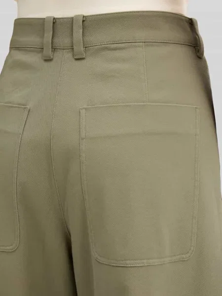 Jeansy o kroju barrel fit z mieszanki bawełny z naszywanymi Marc O'polo oliwkowe