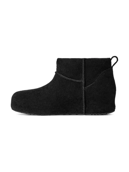 Замшевые классические сапоги Ugg