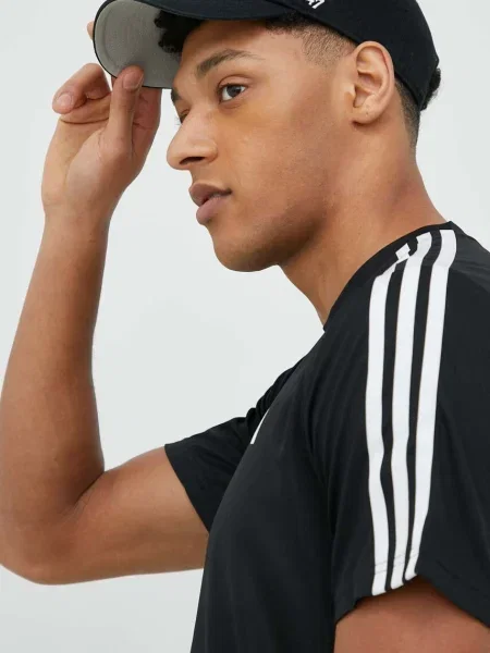 Тениска за трениране adidas Performance Train Essentials черно с принт