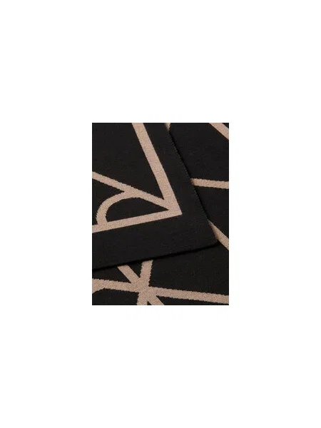 Sál Calvin Klein Emblem Aop Jcq Fine Rib Scarf fekete