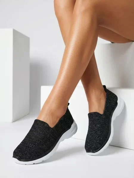 Sneakerși Resti negru