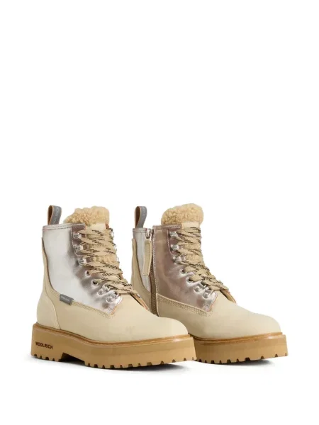 Botine Woolrich cu șireturi din dantelă
