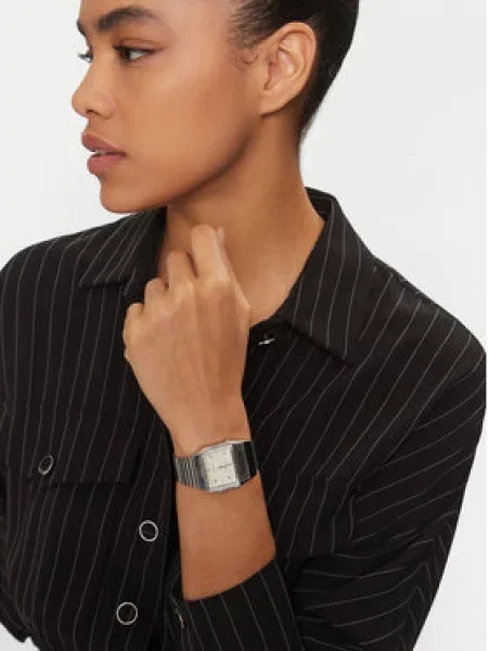 Casio Hodinky Vintage Edgy stříbrná