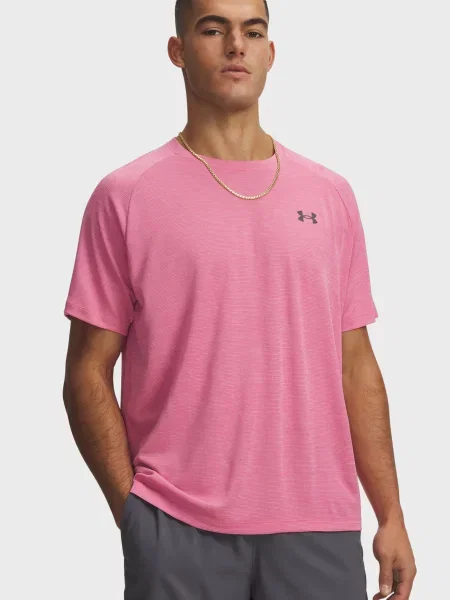 Футболка Under Armour розовая