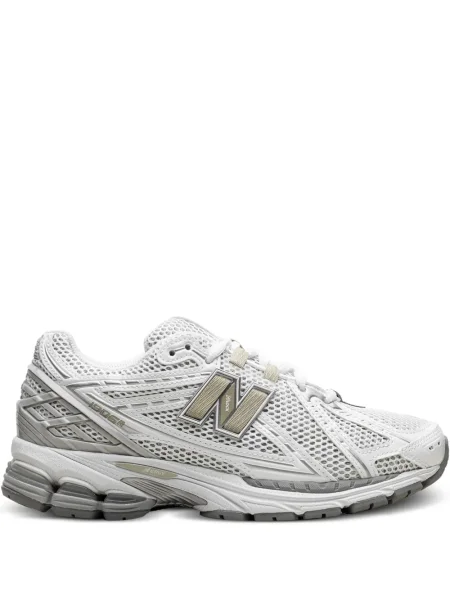 Sneakerși New Balance cu șireturi din dantelă alb