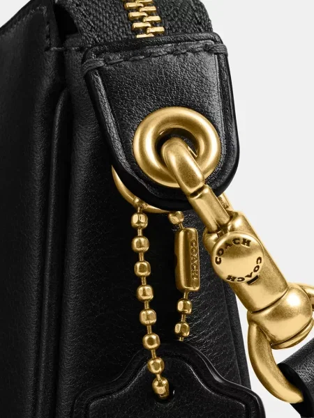 Кожаная сумка Coach