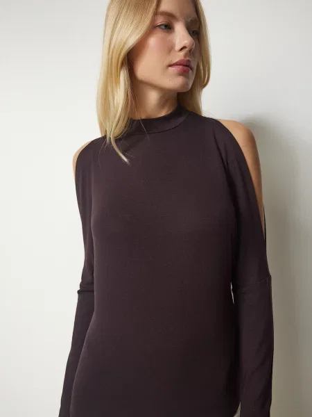 Happiness İstanbul Tricou ciocolatiu