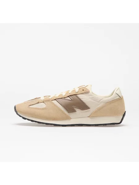 Маратонки New Balance бежово