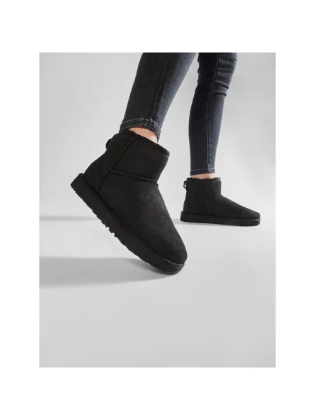 Μπότες Χιονιού Ugg W Classic Mini II μαύρο