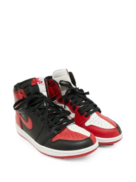 Ретро маратонки Jordan Air Jordan 1 червено