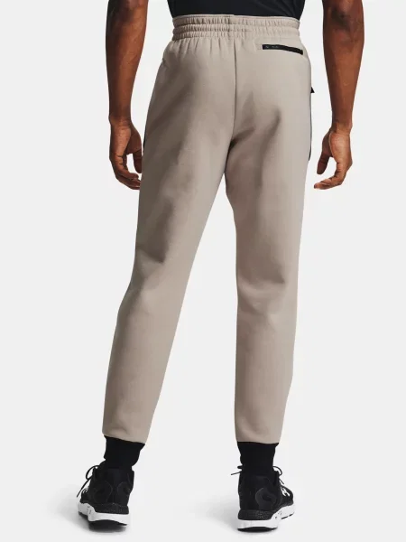 Hlače Under Armour iz flisa rjava