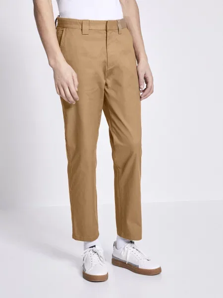 Chinos Celio hnědé