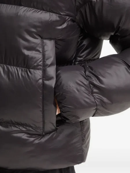 Geacă cu puf Helly Hansen negru