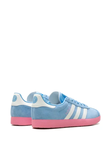 Semišové pruhované tenisky Adidas Gazelle modré