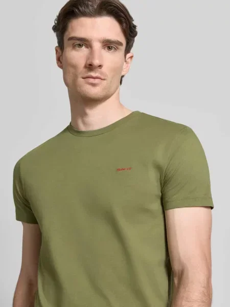 T-shirt z detalem z logo Gant