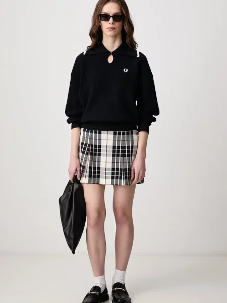 Fred Perry sweter z dodatkiem wełny granatowy