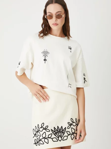 Спідниця з домішкою льону Medicine mini пряма бежевий