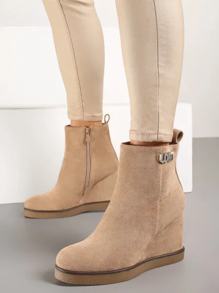 Botine închis cu pietre strass pe platformă Calgrana bej