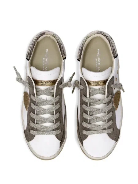 Кожени маратонки Philippe Model Paris с протрити краища бяло