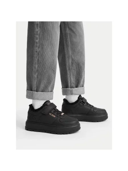 Sneakersy Guess černá