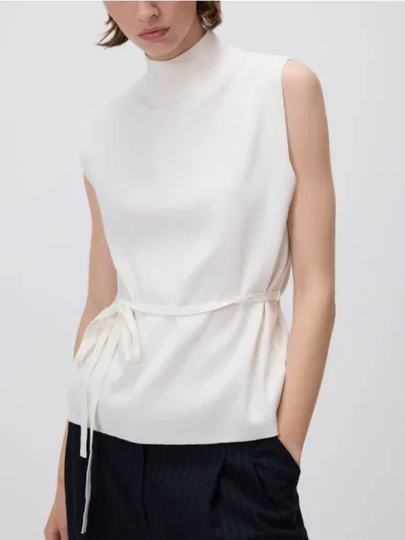 Reserved Трикотажний топ із зав'язкою нюдовий 