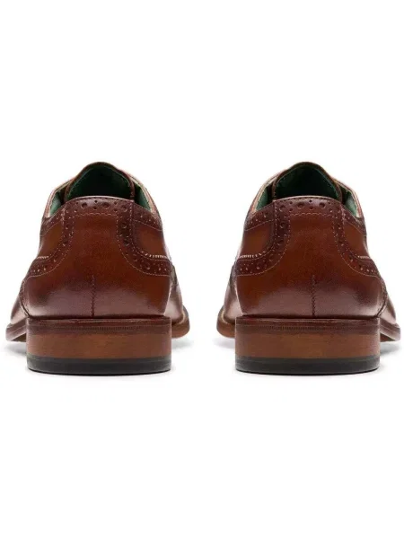 Pantofi Clarks maro