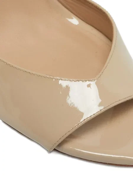 Pantofi cu toc Stuart Weitzman din piele