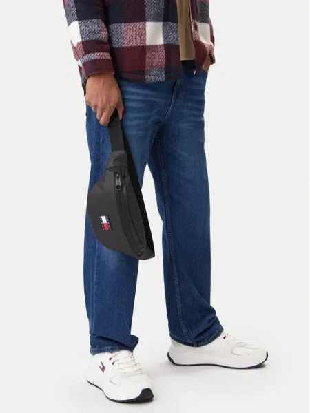 Borsetă Tommy Jeans Tjm Daily Tech Bumbag negru