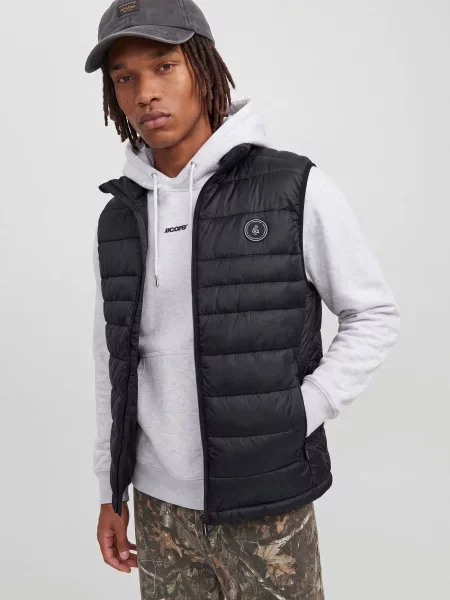 Утепленный жилет Jack & Jones черный