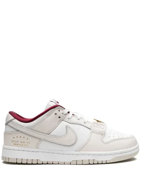 Маратонки Nike Phantom бяло