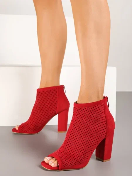 Botine Uliri roșii