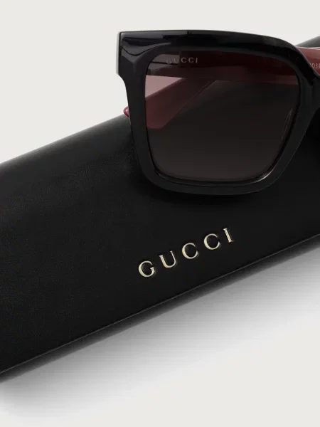 Солнцезащитные очки Gucci