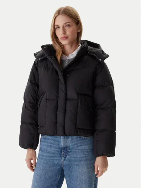 LEVI'S ® Geacă de iarnă Western Bubble Shortie Jacket' negru