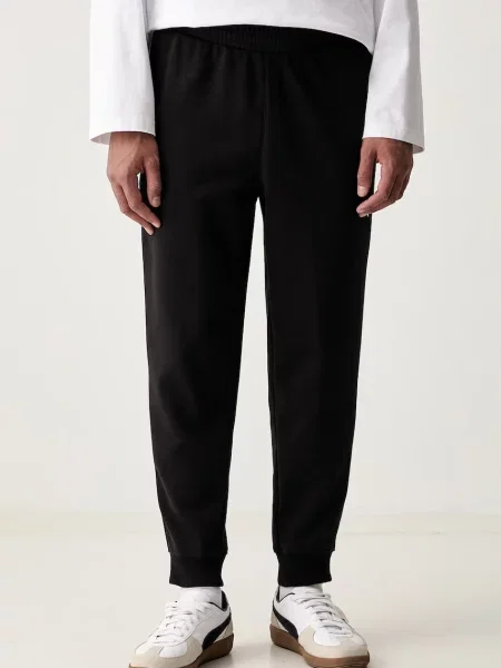 Puma pantaloni de trening pentru bărbați cu Essentials negru