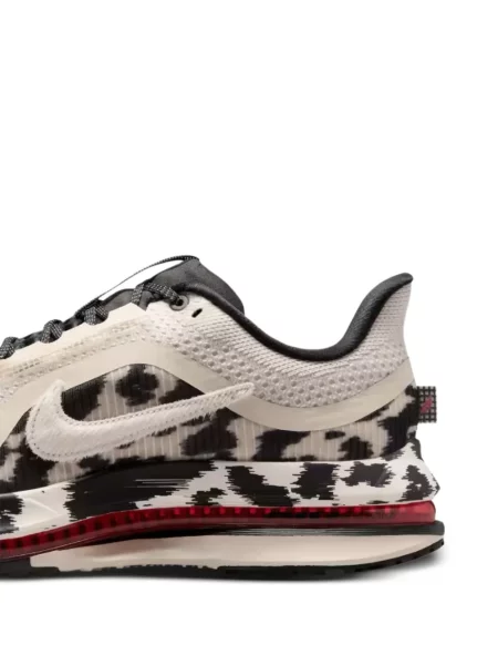 Sneakerși Nike Air Max din fleece negru
