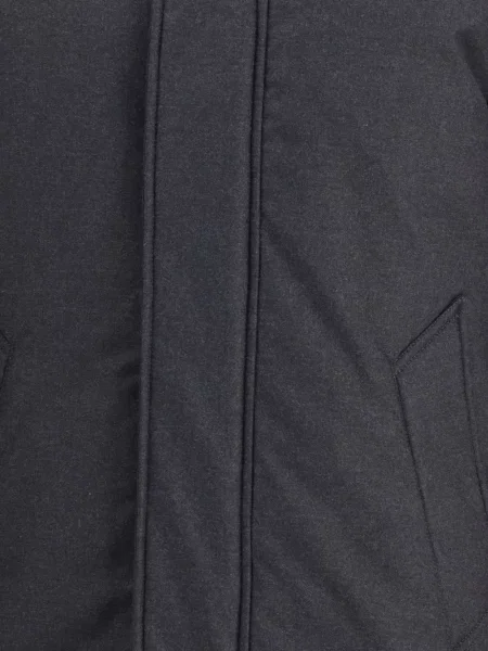 Geacă cu puf Woolrich cu glugă negru