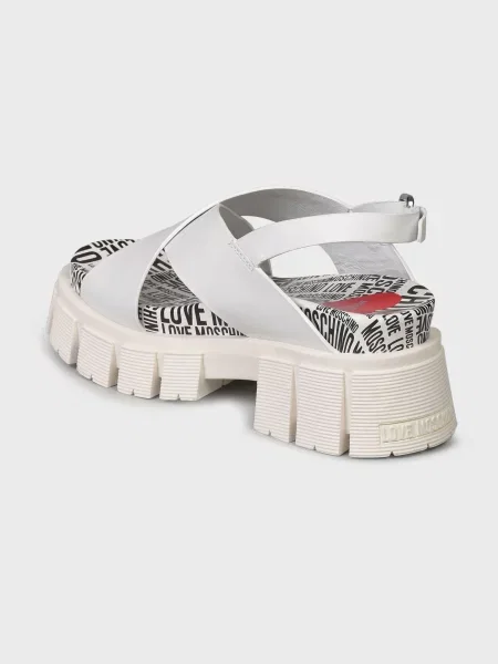 Босоножки Love Moschino белые