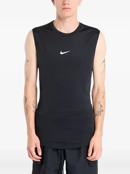 Pantaloni scurți Nike cu imprimeu geometric cu imagine din canvas negru