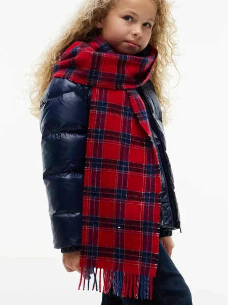 Tommy Hilfiger kratki šal za djecu od vune crvena