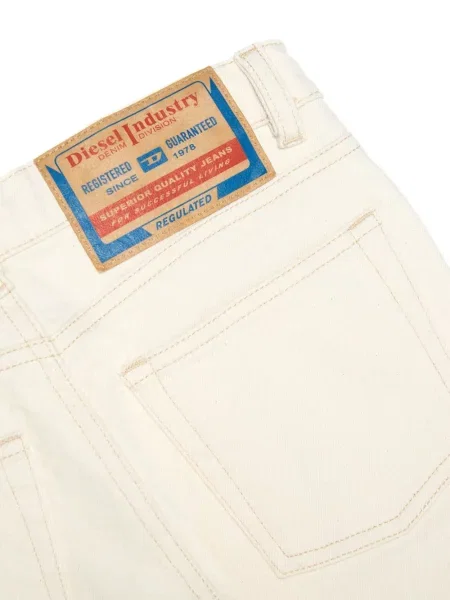 Jeansy straight leg dziecięce Diesel