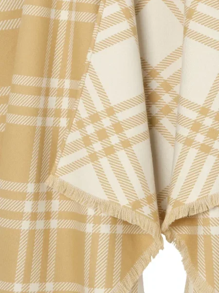 Kockás dzseki Burberry rojtokkal