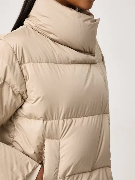 Weekend Max Mara пухова куртка WKDMATASSA