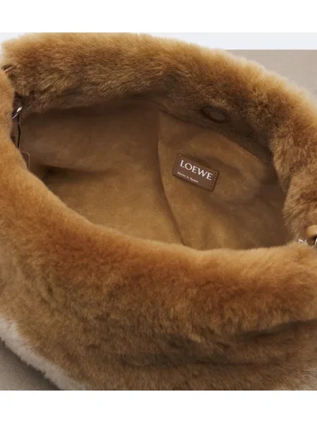 Torebka Loewe z owczej skóry brązowa